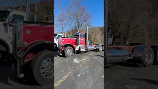 Peterbilt 389 wlf #trucking #bigrig #peterbilt #peterbilt389 #straightpipes #gearjammer #truckshow