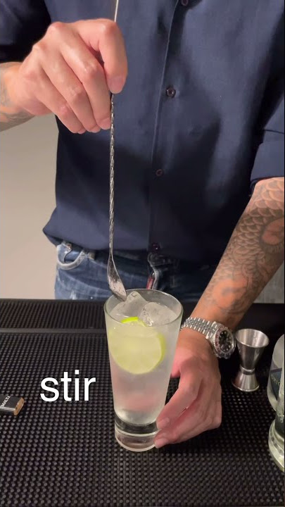 Vodka & Tonic - Quick cocktail recipe