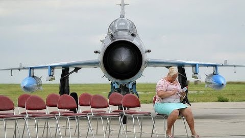 „Misiune îndeplinită”: România își ia rămas bun de la avioanele de luptă din epoca sovietică
