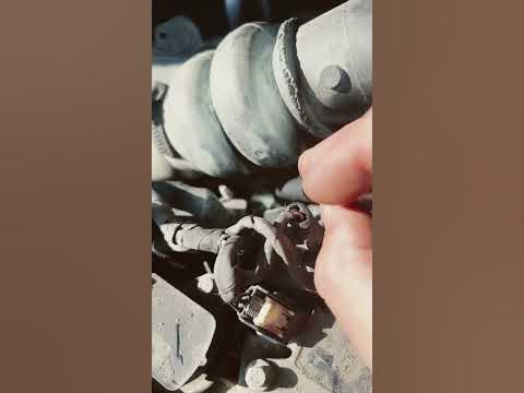 2015 Ford fusion 1.5 L turbo cylinder head temperature sensor location