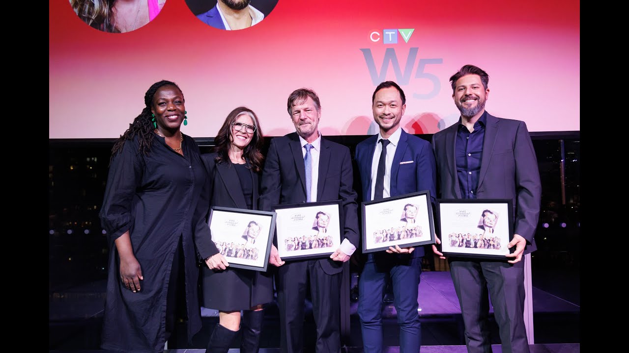 Hillman judge Garvia Bailey presents the 2025 Hillman Prize for Broadcast journalism