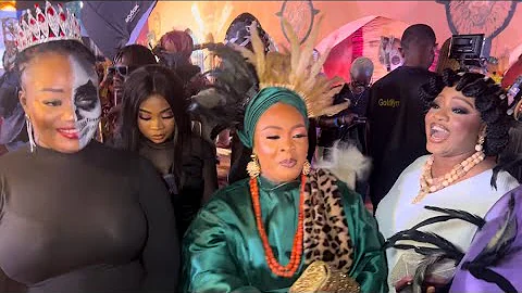 BIDEMI KOSOKO GREETS RONKE OSHODI OKE AT AJAKAJU MOVIE PREMIERE BY ENIOLA AJAO