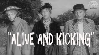 Kathleen Harrison, Sybil Thorndike, Estelle Winwood in - Alive and Kicking 1958