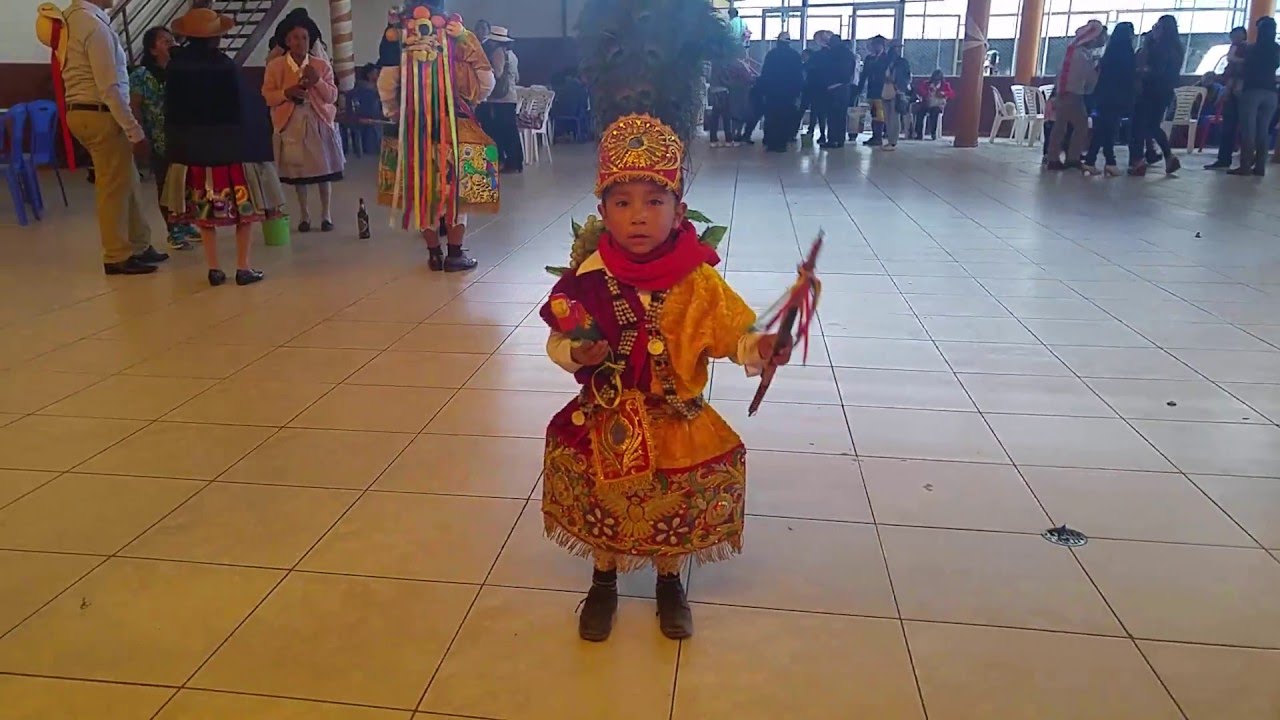 NIÑO BAILANDO SHAPIS - ASES DE HUAYUCACHI 2016 huancayo plaza vea