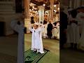 طفل صغير يصلي ويأم في جميع من في المسجد الا يستحق الدعم ولا بس تدعمون الأغاني لا تدعه يمنعك