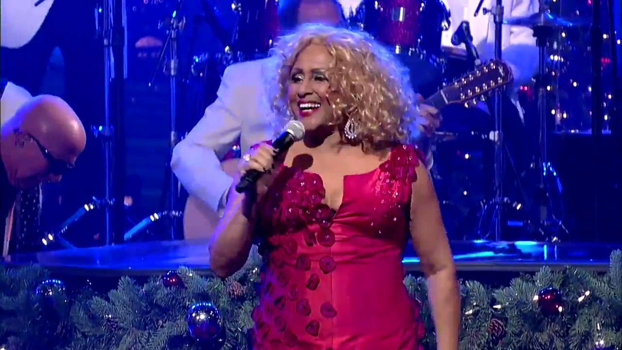 Darlene Love Christmas (Baby Please Come Home) YouTube