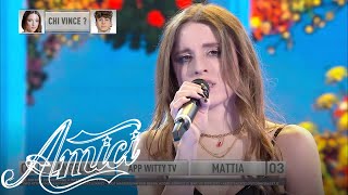 Amici 22 - Angelina - Mani vuote