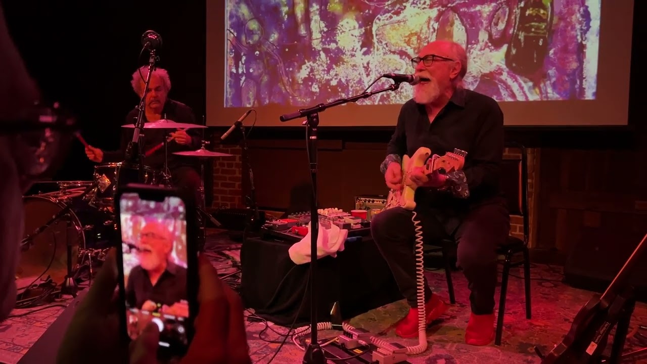 Ver Ed Kuepper & Jim White - "Miracles" - 2220 Arts + Archives, Los Angeles no YouTube Ver Ed Kuepper & Jim White - "Miracles" - 2220 Arts + Archives, Los Angeles no YouTube