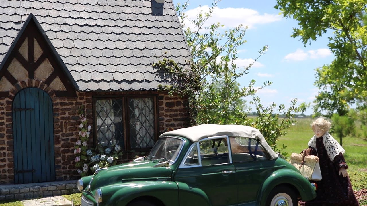 Greenleaf Sugarplum Dollhouse Tour pt. 1 Exterior YouTube