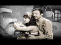 الفيلم ده فضل في السينيما سنين بسبب المشاهد اللي فيه أفلام رشدي أباظة وناهد شريف 