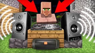 ЭТОТ ЖИТЕЛЬ МЕШАЕТ ВСЕМ СПАТЬ НОЧЬЮ В МАЙНКРАФТ 100% ТРОЛЛИНГ ЛОВУШКА MINECRAFT ШУМНЫЙ ЖИТЕЛЬ В МАЙН