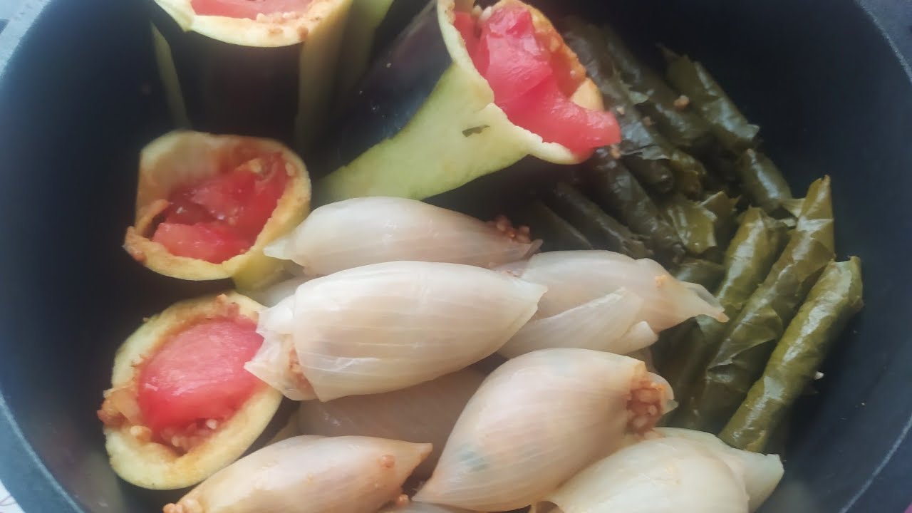 Yemek yapmayı bilmeyen hanımlar için kolay pratik karışık dolma tarifi 👌😄💯😋 Yemek yapmayı bilmeyen hanımlar için kolay pratik karışık dolma tarifi 👌😄💯😋