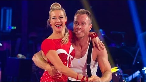 Denise Van Outen & James Jive to 'Tutti Frutti'- S...