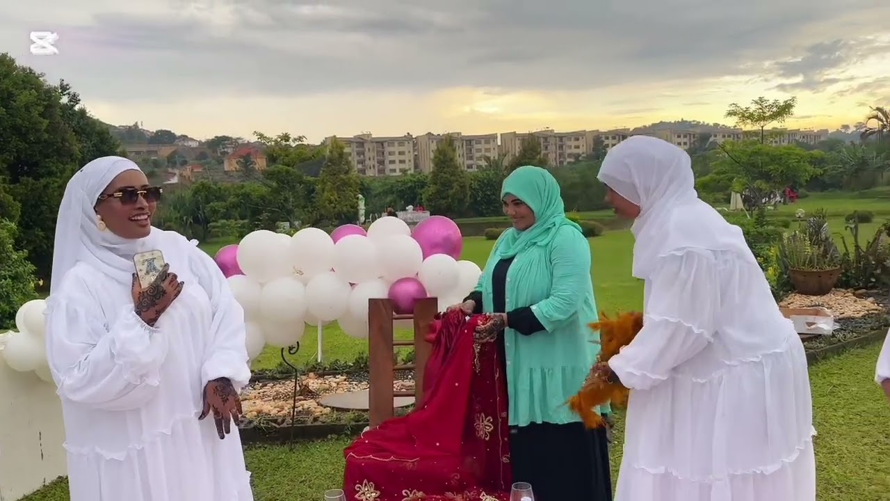 Maamaa Aslii Surprise”Godhan Hiriyoonni Ishii😯