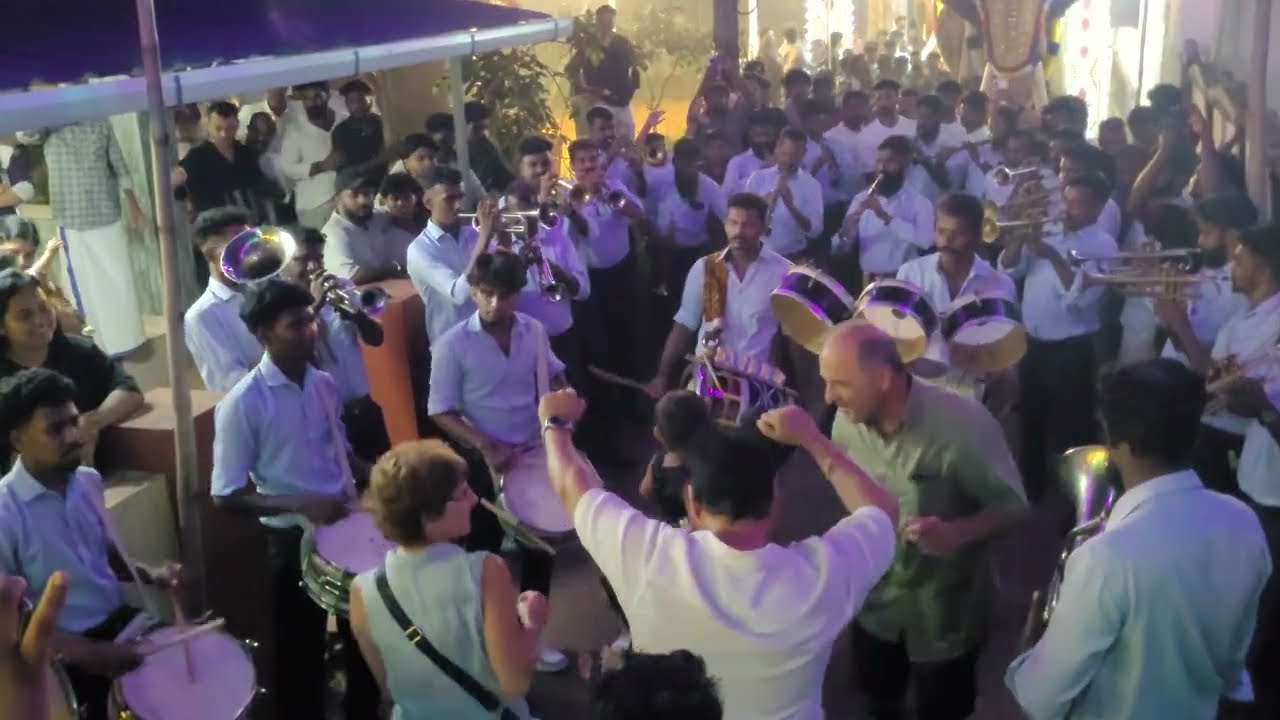 Ilamai Itho Itho Song 🔥🎶 CRP MUVATTUPUZHA BANDSET 💯 പിള്ളേർ രണ്ടും കല്പിച്ചാണ് 🔥 Energy level 🤙💯