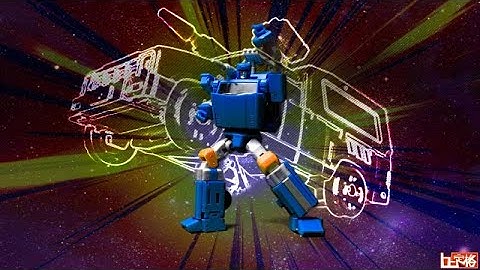 Different Transformation Styles for the same transformer [Transformers Stop Motion Animation]