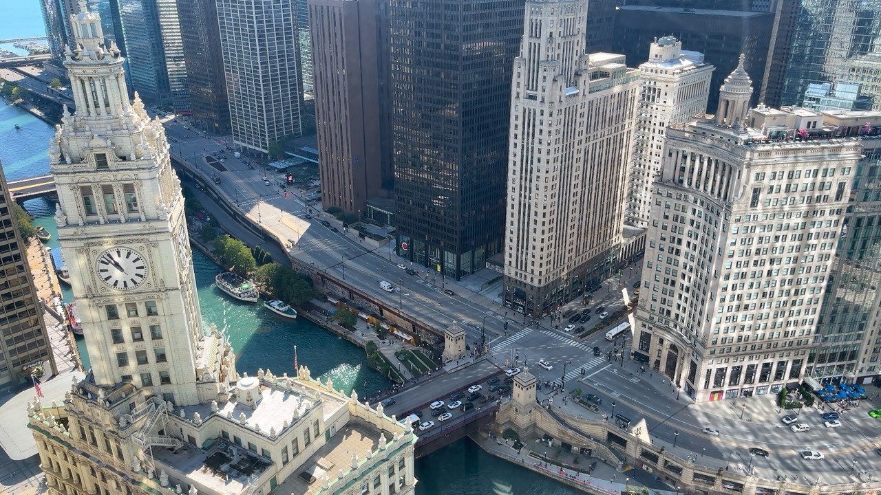 Downtown Chicago Loop Live Camera — Chicago, IL live camera thumbnail