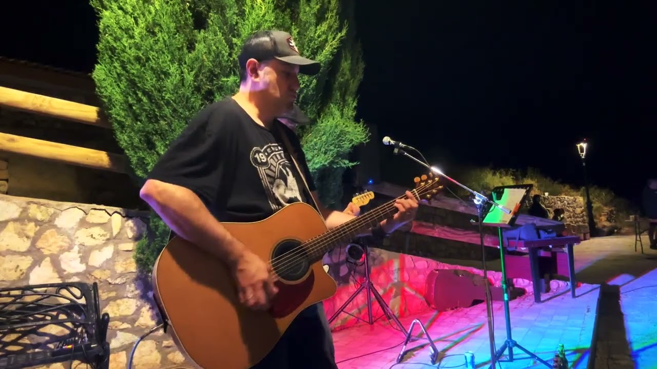 Acústico Dani & Edu en Villarejo de Medina