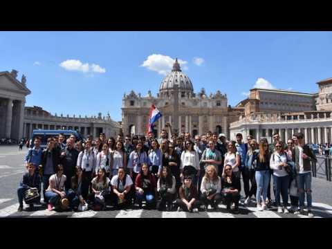 Video: Aplikacija Koju Koristi Papa Franjo
