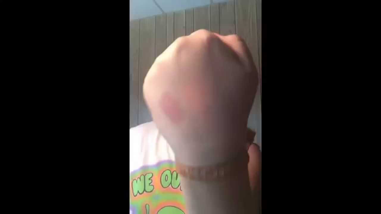 MAC Alluring Aquatic and Kelly Osbourne Lipstick