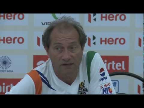 Video : Roelant Oltmans and V.R. Raghunath of Uttar Pradesh Wizards press conference | HIL 2013