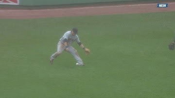 CLE@BOS: Nava singles to score two runs in the eighth