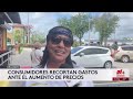 Hispanos en Kissimmee recortan gastos tras aumento de precios