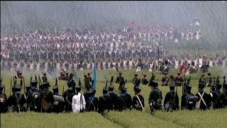 Reconstitution Du Bicentenaire De Waterloo: Napoléon Vient De Lancer L’offensive Resimi