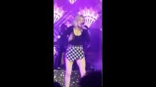 The Writer - Ellie Goulding Live @ Bayou Music