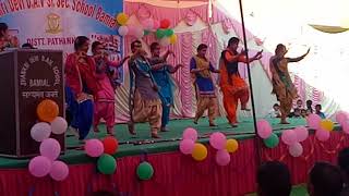 Punjabi bhangra by Shankri devi DAV  girls