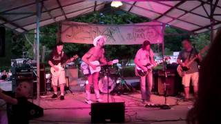 Naked Cowboy's Band- Watch the little kid dance!