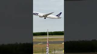 LOT Boeing 787-8 LHBP 2022-05-23 Felszállás/Takeoff