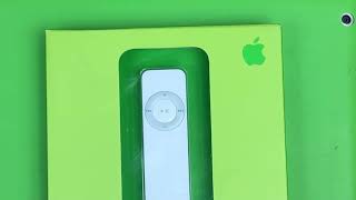 The First Ever Ipod Shu-Ffle.