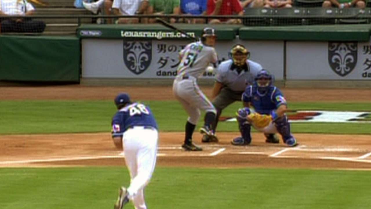 Ichiro collects his 3,000th career hit - YouTube