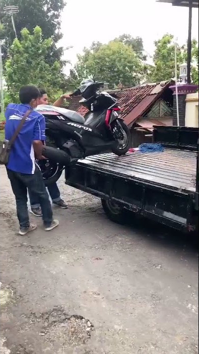 Story wa Mentahan prank temen beli motor baru.