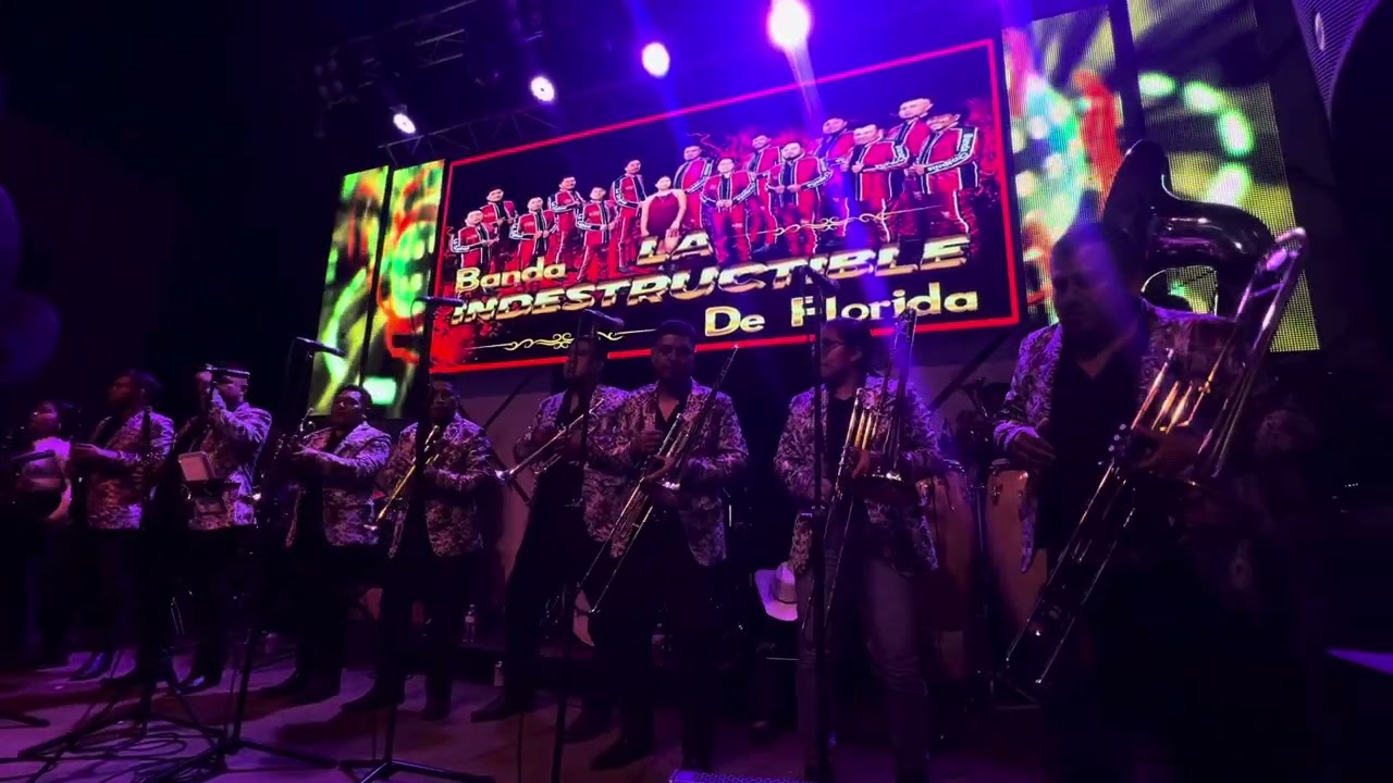 Banda La indestructible De Florida (En Vivo)