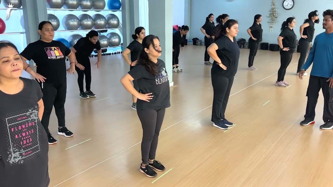 45 Minute Workout Video | Fit Queens