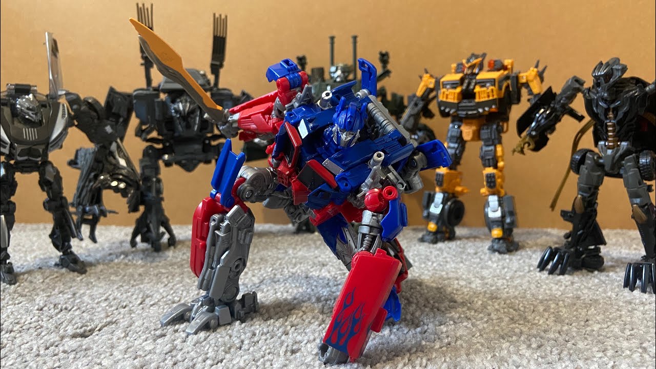 Optimus vs Decepticons - Transformers Stop Motion
