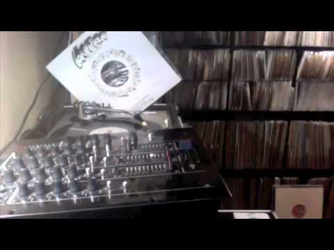 ジャマイカ12” Willi Williams Unification / Live Good NONE Soul Sounds /00250 Willi Williams - The Unification - YouTube