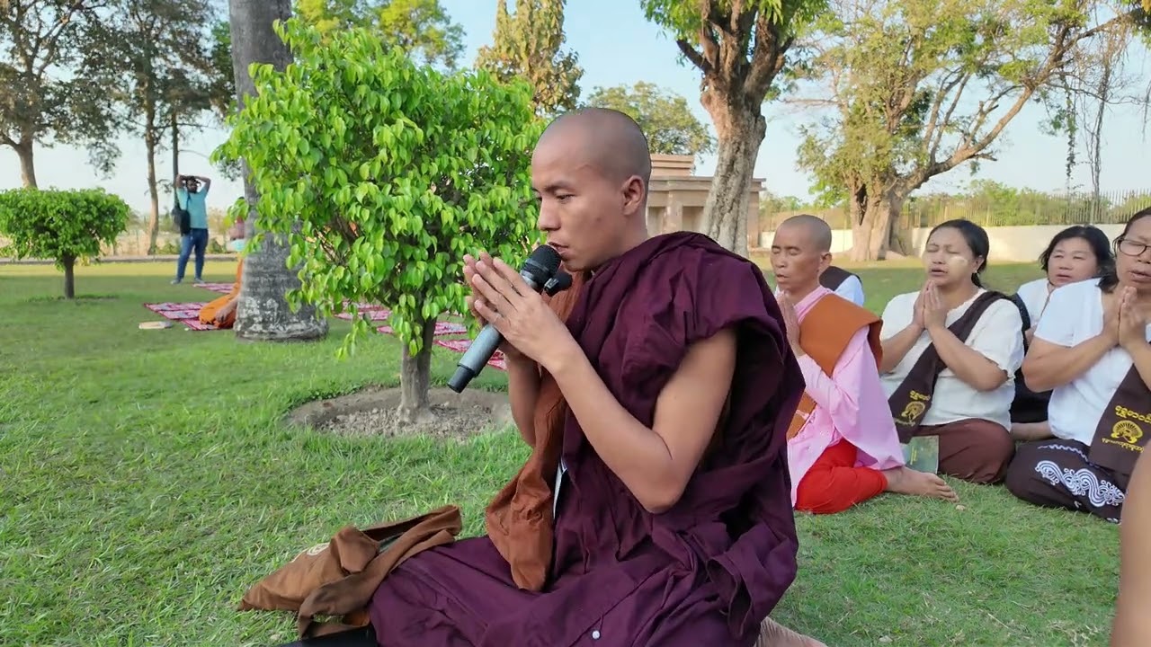 မြတ်ဗုဒ္ဓ တေဇောဓာတ် လောင်ကျွမ်းသည့်နေရာ -  Ramabhar Stupa