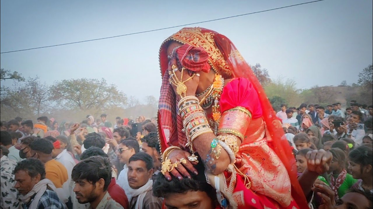 दुल्हन विदाई डांस वाकनेर बारी फलिया शादी 2025//Adivasi shadi video 2025