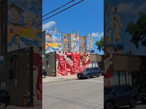 The murals in Pilsen,Chicago! More info ⬇️ #chicago #pilsen #mural #art #artwork