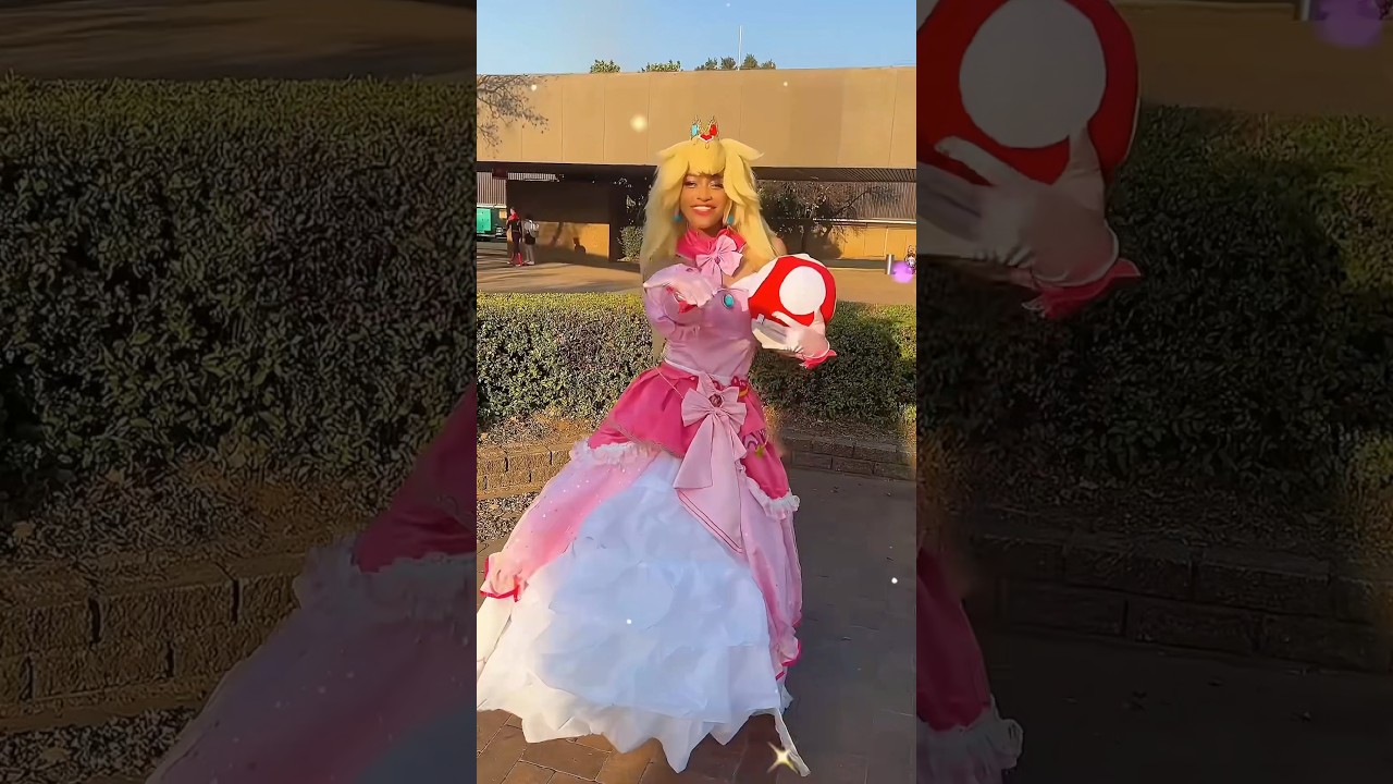 Princess Peach in public?😳My mom recorded this for me😌❤️ #princesssachiko #sachi_hime96 #