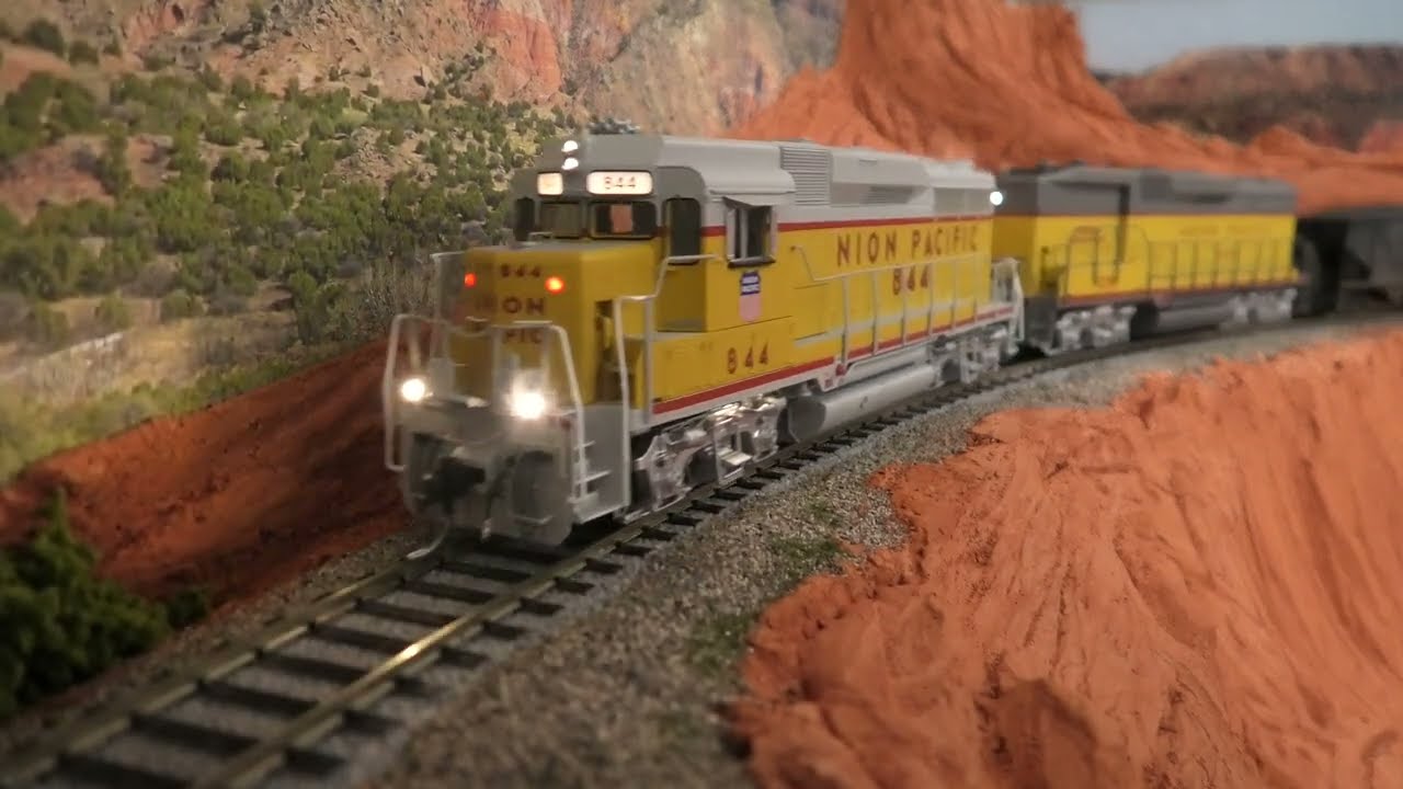 ScaleTrains HO Union Pacific GP30 A/B unit Review Nevada Museum