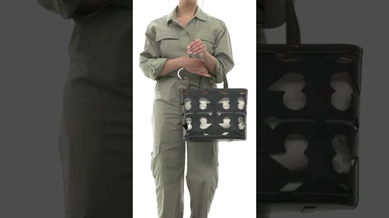 TORY BURCH 169112040 関税送料込 Tory Burch Cutout Logo Small Tote SKU: 9806460 - YouTube