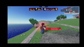 So I played arsenal on pc I joined a glitched server screenshot 5