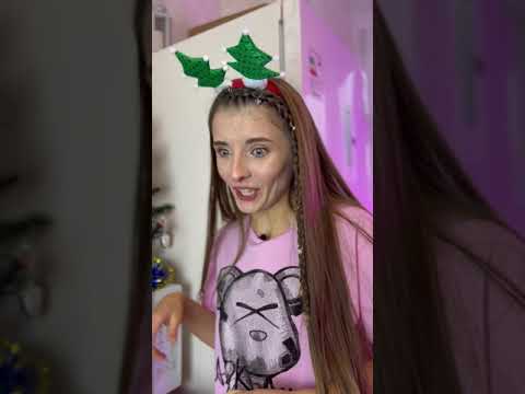 НОВОГОДНИЙ СТОЛ! А КАКИЕ БЛЮДА С СЫРОМ ВЫ ГОТОВИТЕ НА Новый год? И КАКОЕ САМОЕ ЛЮБИМОЕ? #shorts