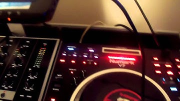 Problems with the Numark V7