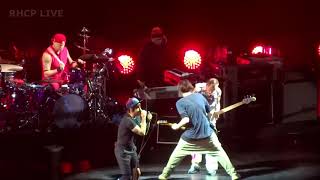 Video thumbnail of "Red Hot Chili Peppers - Around The World (with intro) - Mexico 2017 (SBD audio)"