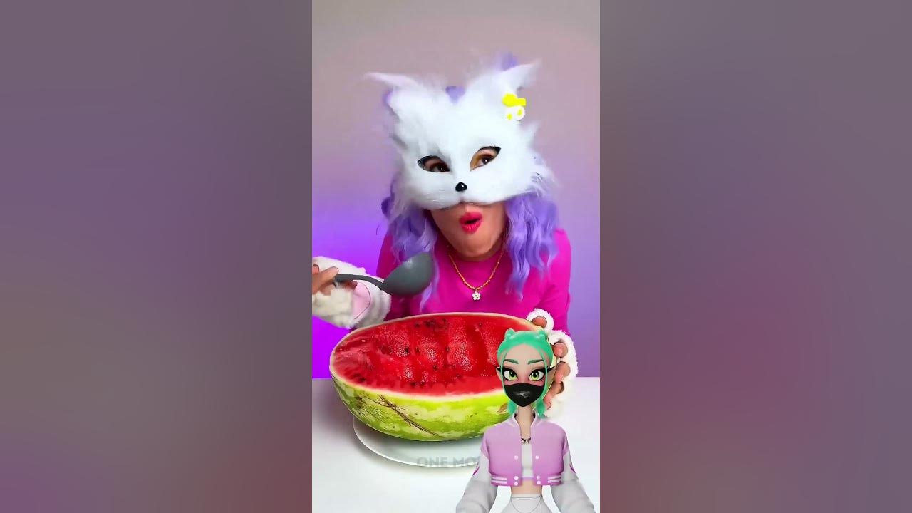 how-do-cats-eat-watermelon-youtube